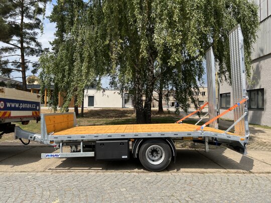 Przyczepy niskopodwoziowe tandemowe